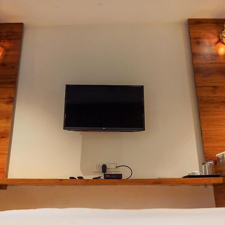 Whispering Peepul Resort バドラプル エクステリア 写真