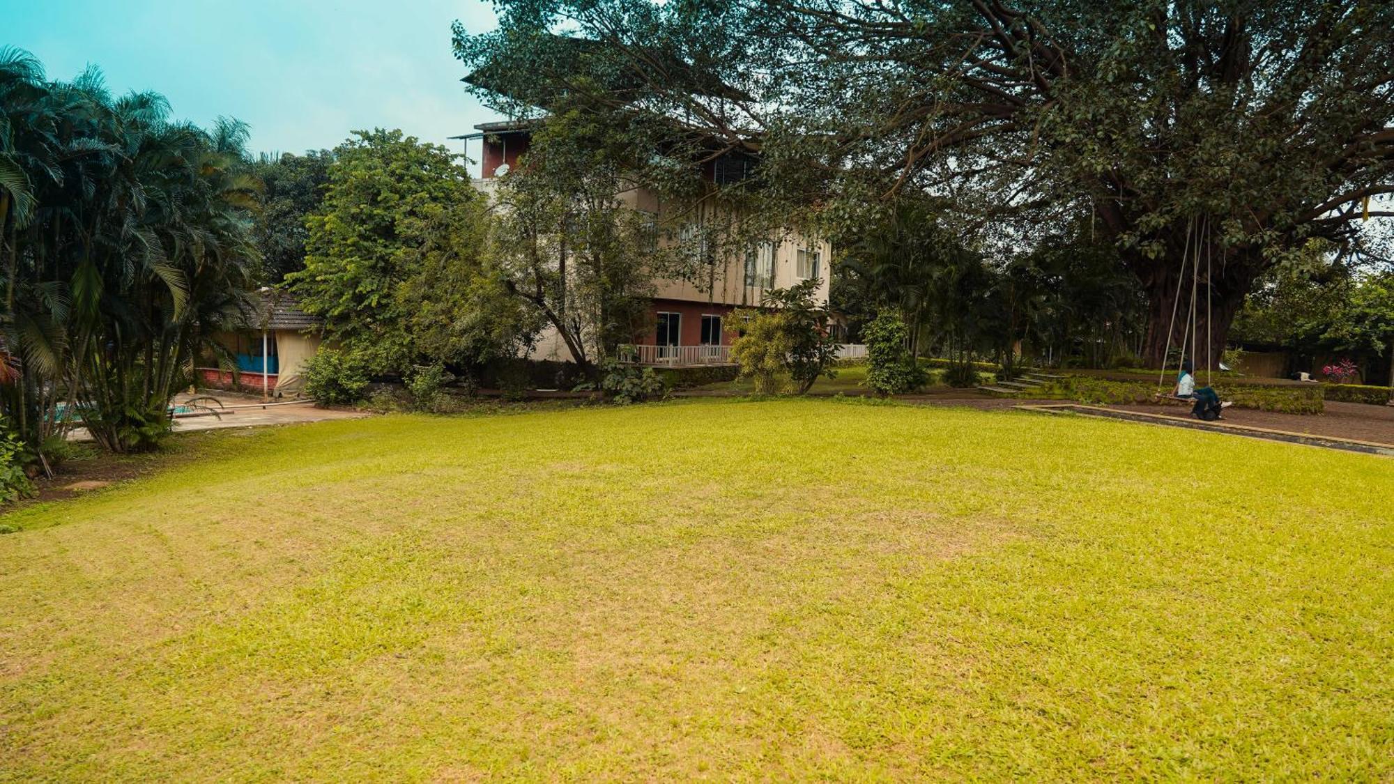 Whispering Peepul Resort バドラプル エクステリア 写真