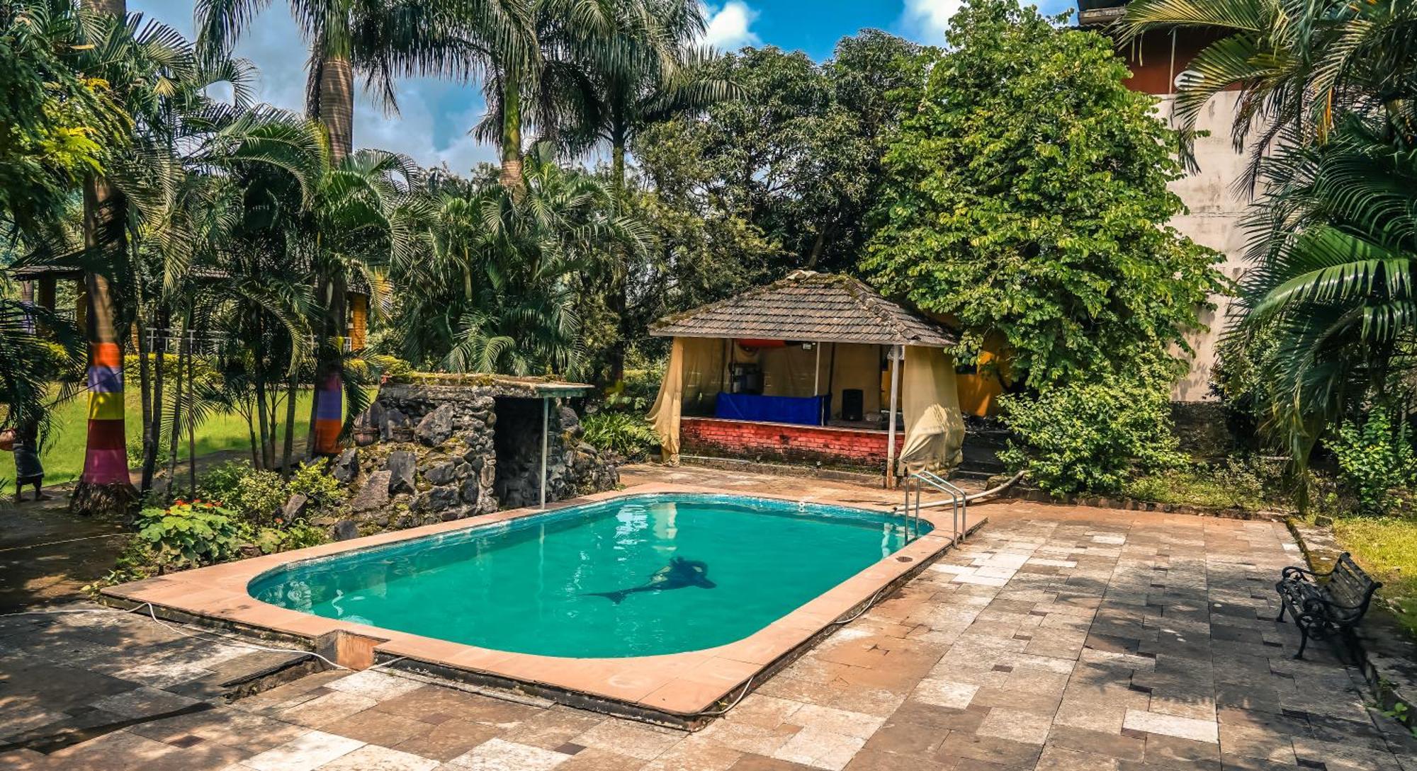 Whispering Peepul Resort バドラプル エクステリア 写真