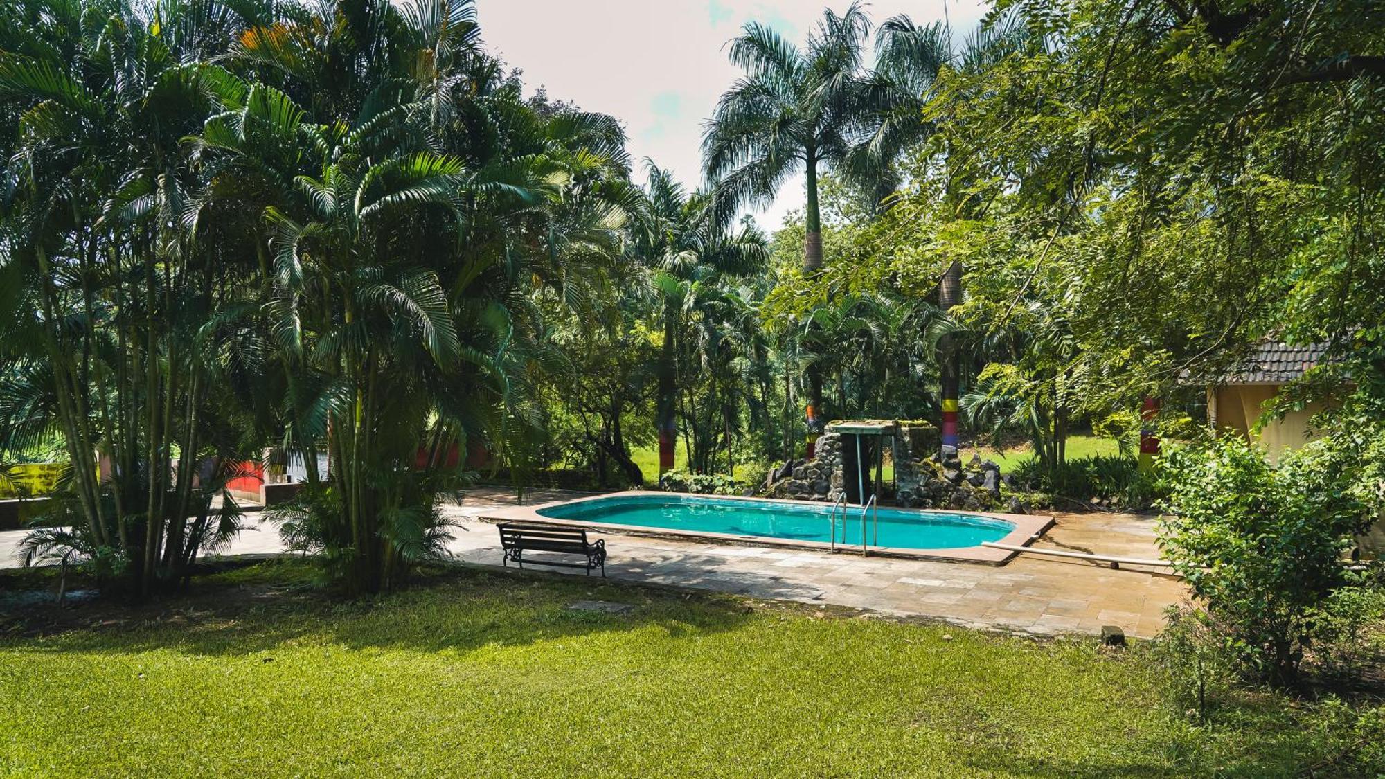 Whispering Peepul Resort バドラプル エクステリア 写真