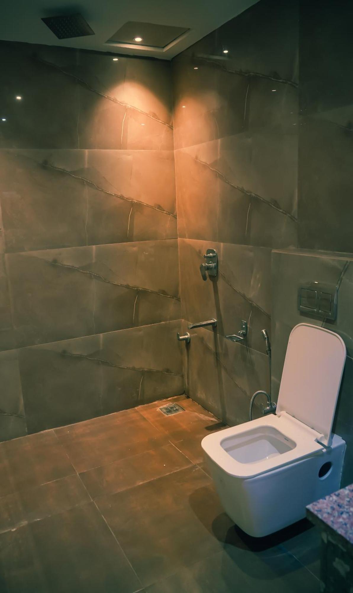 Whispering Peepul Resort バドラプル エクステリア 写真