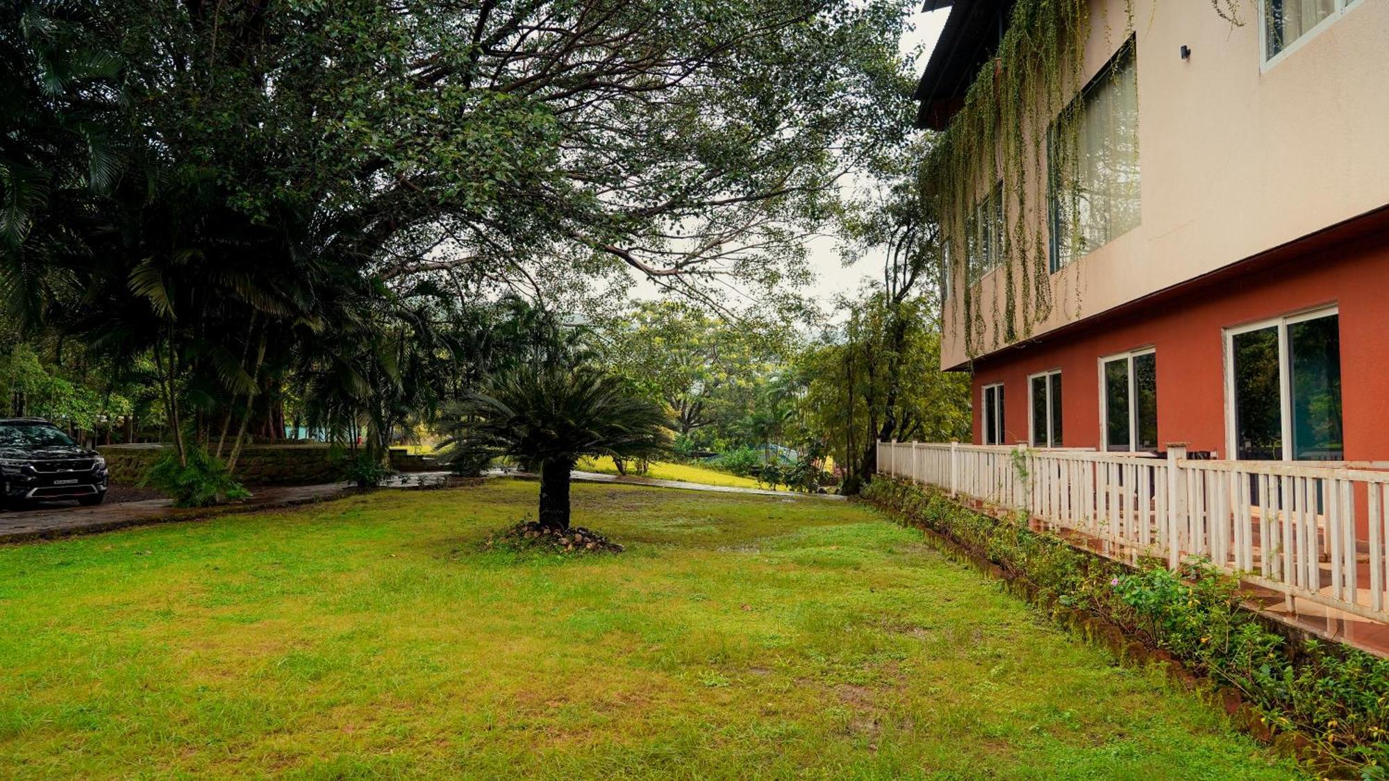 Whispering Peepul Resort バドラプル エクステリア 写真