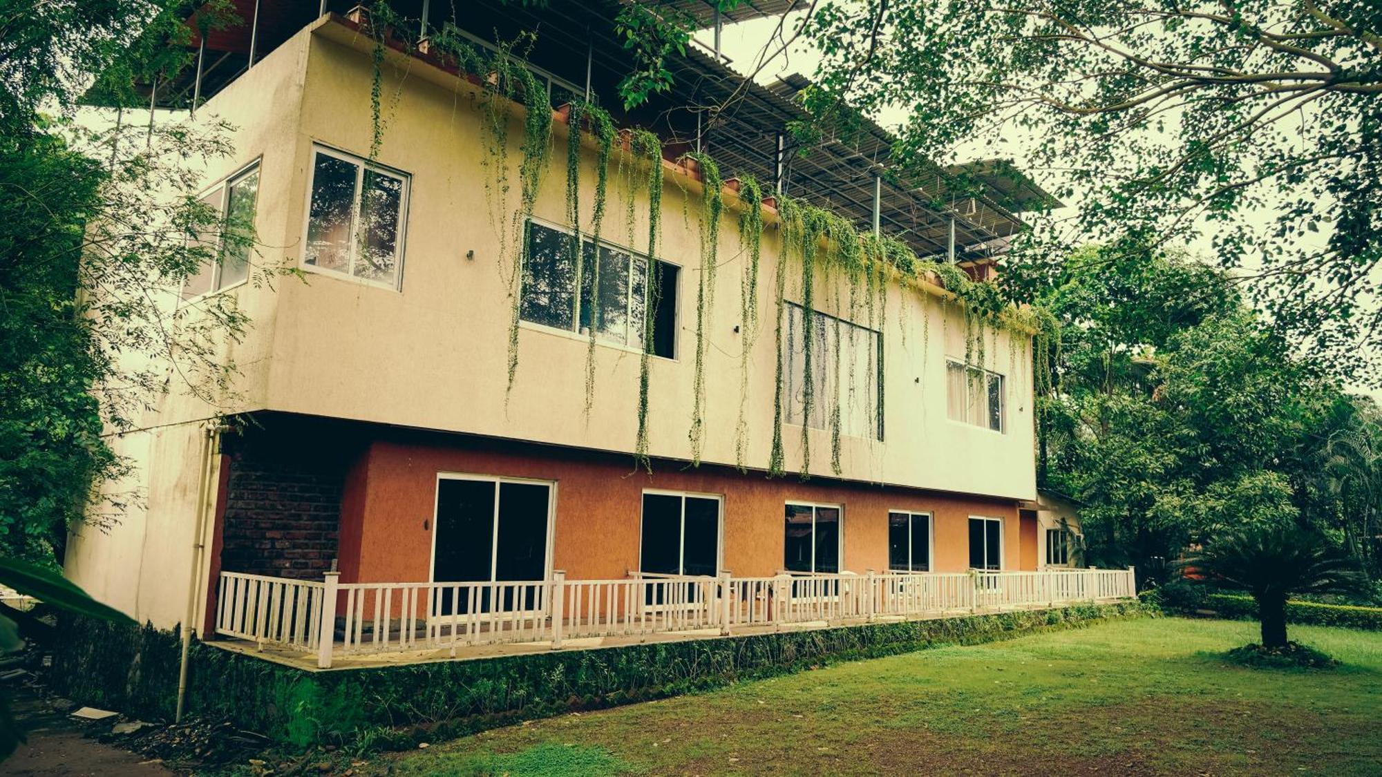 Whispering Peepul Resort バドラプル エクステリア 写真